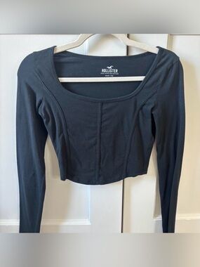 Hollister cropped long sleeve